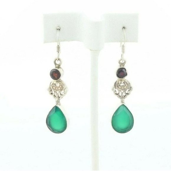 Sterling Silver Garnet and Green Onyx Dangle Drop Earrings - Picture 4 of 7